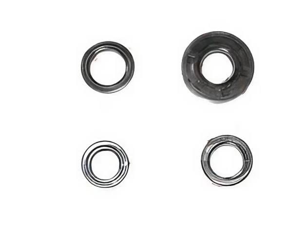 Simmeringi Uszczelniacz 2t Quantum 4szt MotoGeneric