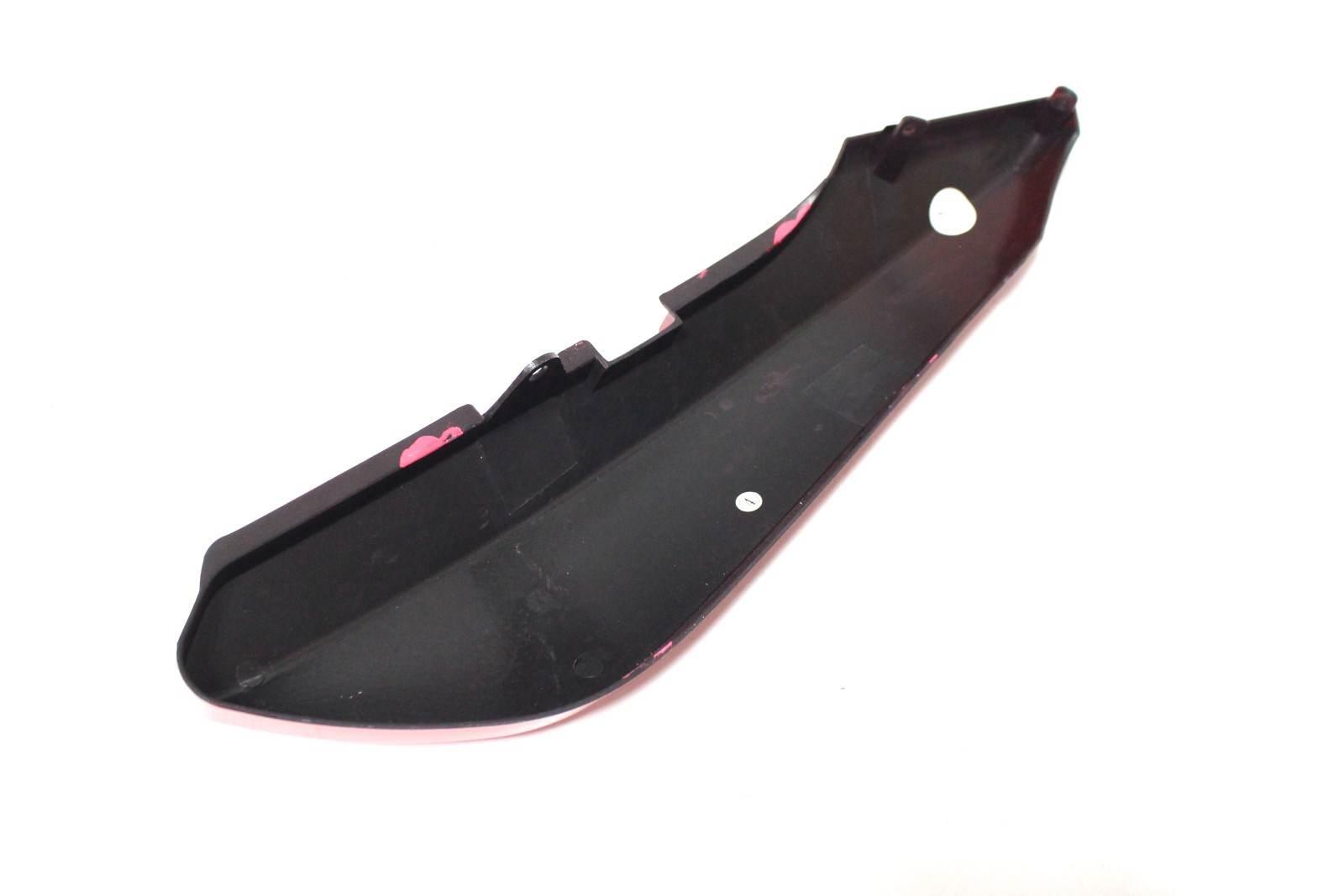 Plastik boczny górny prawy benzer aston 125 czerwony - zdjęcie 2