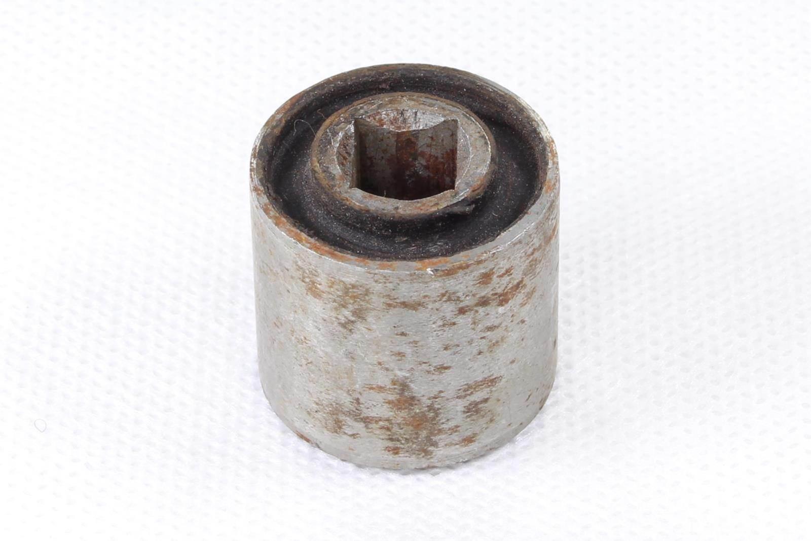 Tulejka metalowo gumowa 30x10x30 kwadrat