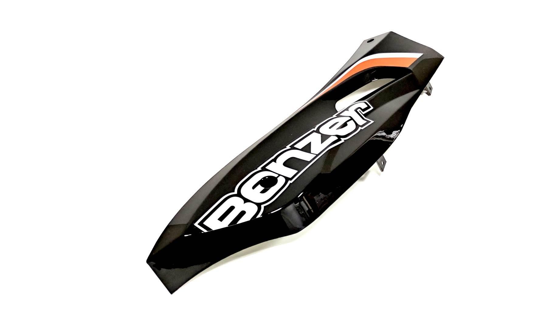Plastik dolny boczny lewy pod siedzenie benzer barnet czarny lekko porysowa