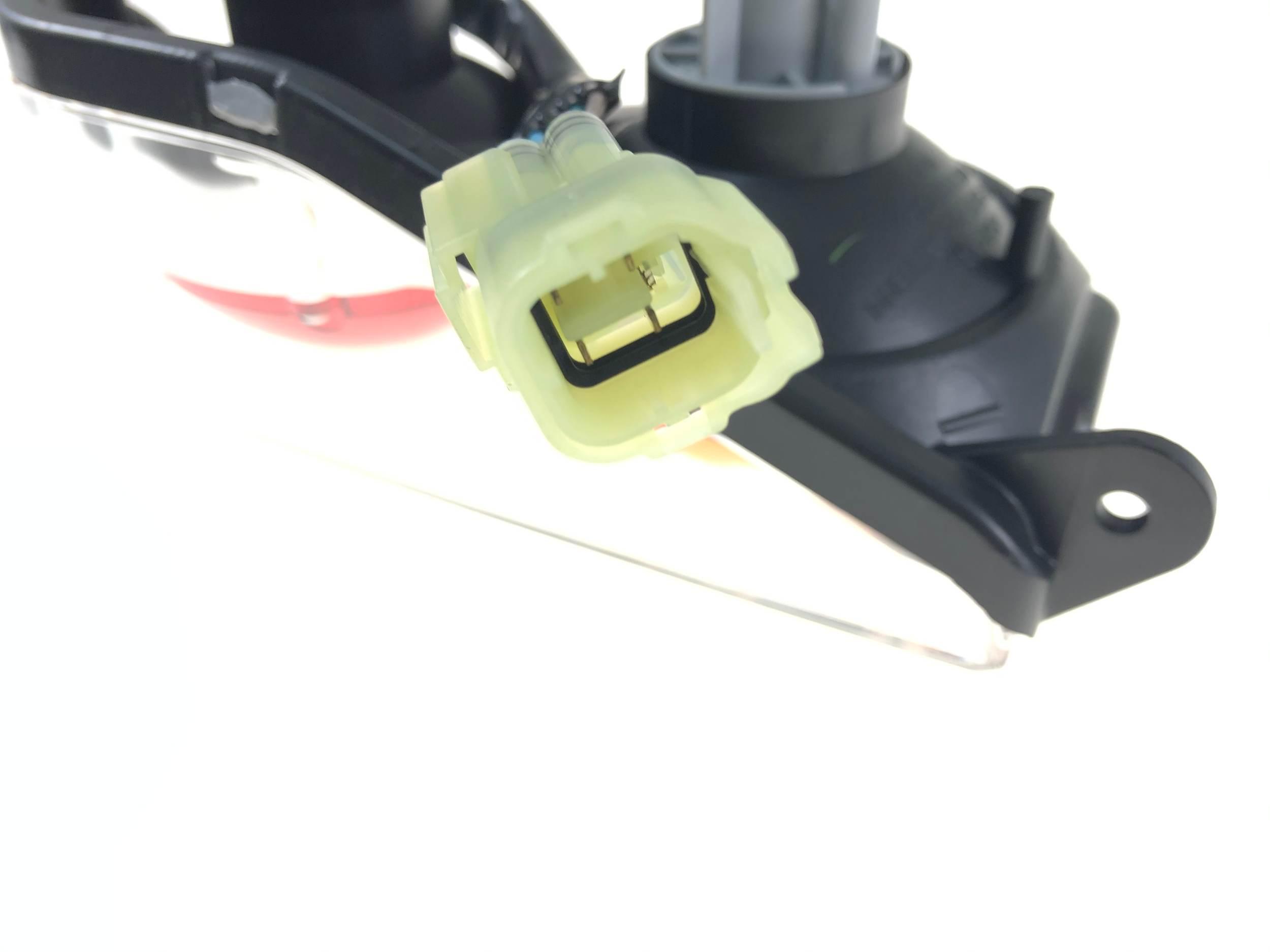 Lampa Tylna Prawa Kpl Kymco Uxv 500/700 33700-Lee8-E00 - zdjęcie 2