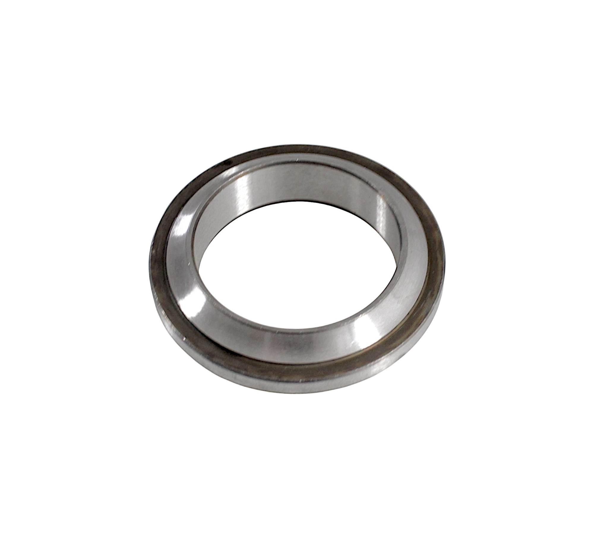 Dolna bieżnia dolnego łożyska główki ramy kymco skytown 125