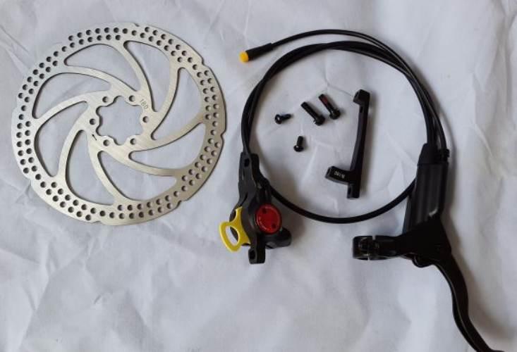 Hamulec Hydrauliczny Przedni Benelli Zestaw 102020104009 - zdjęcie 2