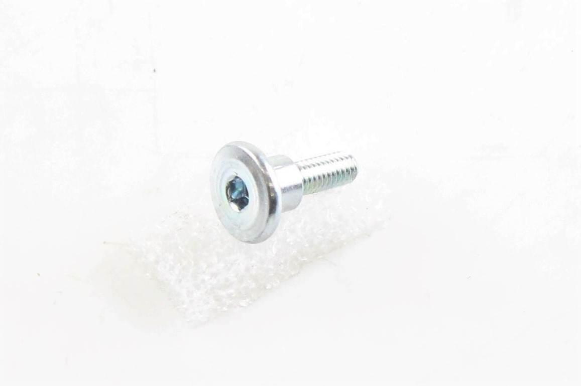 Śruba Pokrywy Głowicy Benelli Trk 502x 11002603001