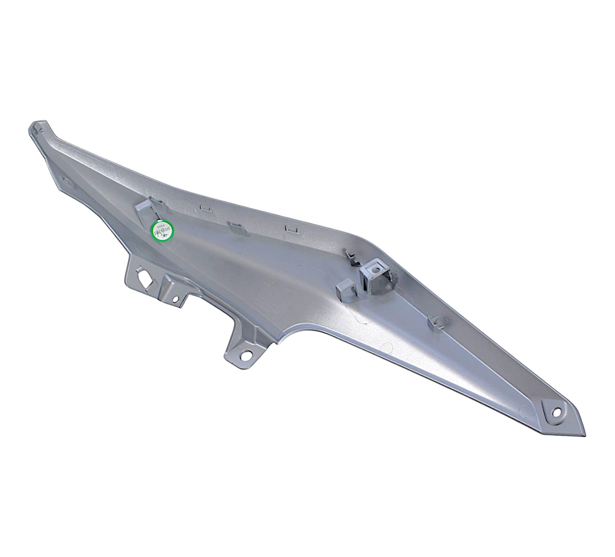 Deflektor prawy srebrny srt550sx srt600sx