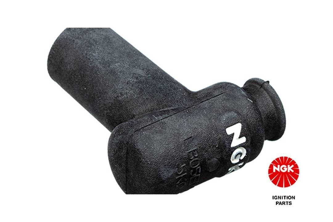Ngk Fajka Na Świece Gumowa Kątowa 90 Z Nakrętką Czarna Nr 8338 - zdjęcie 2