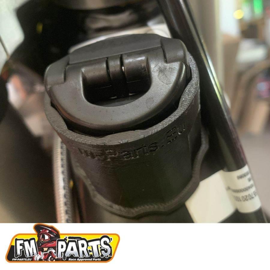 Fm-Parts Osłona Wlewu Oleju Ktm/Husqvarna Exc/Te Tpi Kolor Czarny - zdjęcie 2