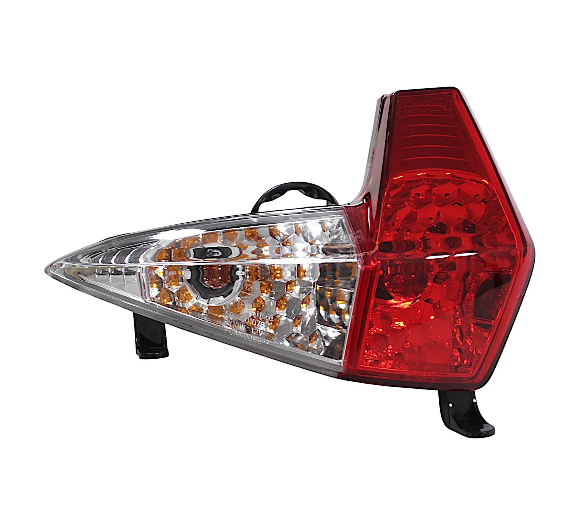 Lampa tylna lewa kymco mxu 250/300/500/500irs/500irs dx 33750-LCA5-E00