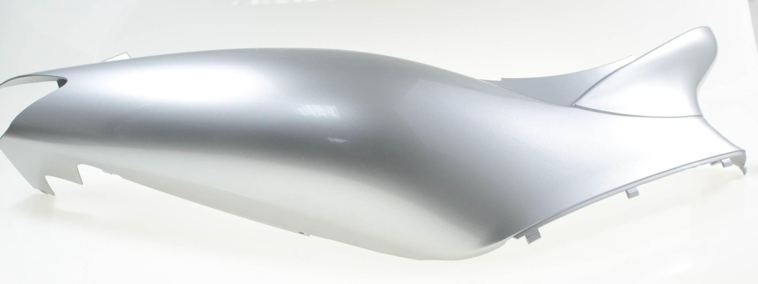 Osłona boczna prawa srebrna kymco super 9 83500-KGB5-900-N8P