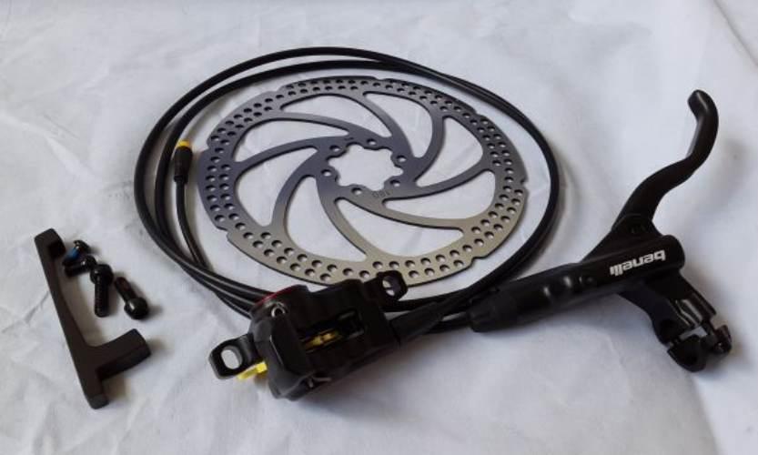 Hamulec hydrauliczny tył benelli zestaw 102020204008