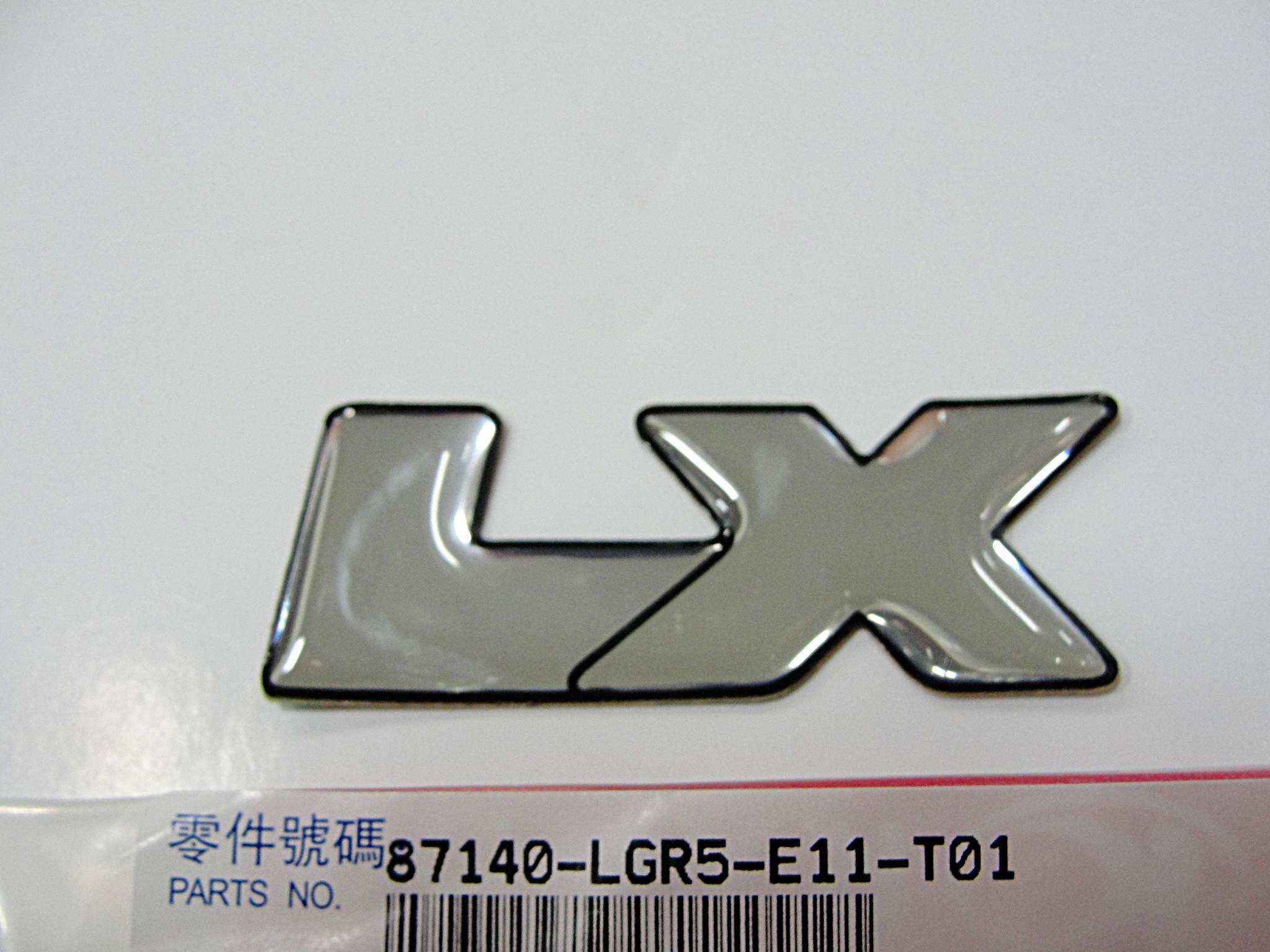 Naklejka "lx" like 125 lx błotnik 87140-lgr5-e11-t01