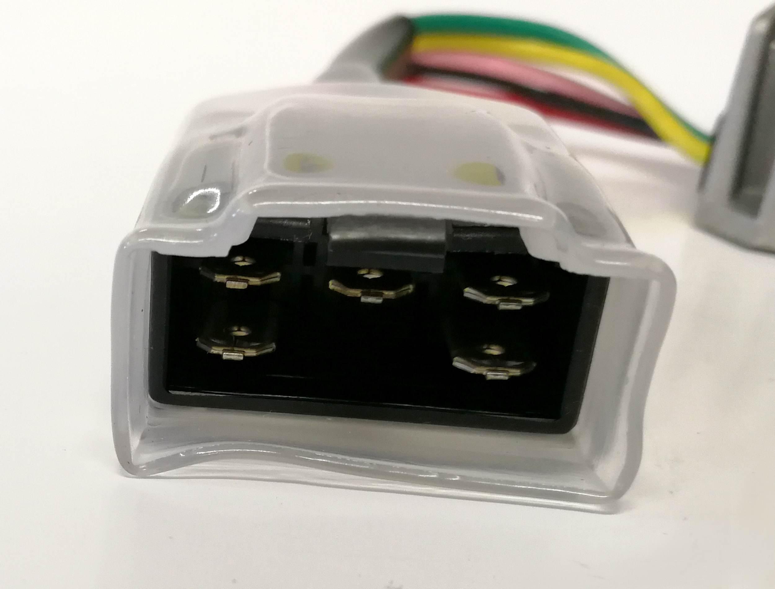 Regulator napiecia kymco 31600-lfc2-e11 - zdjęcie 2