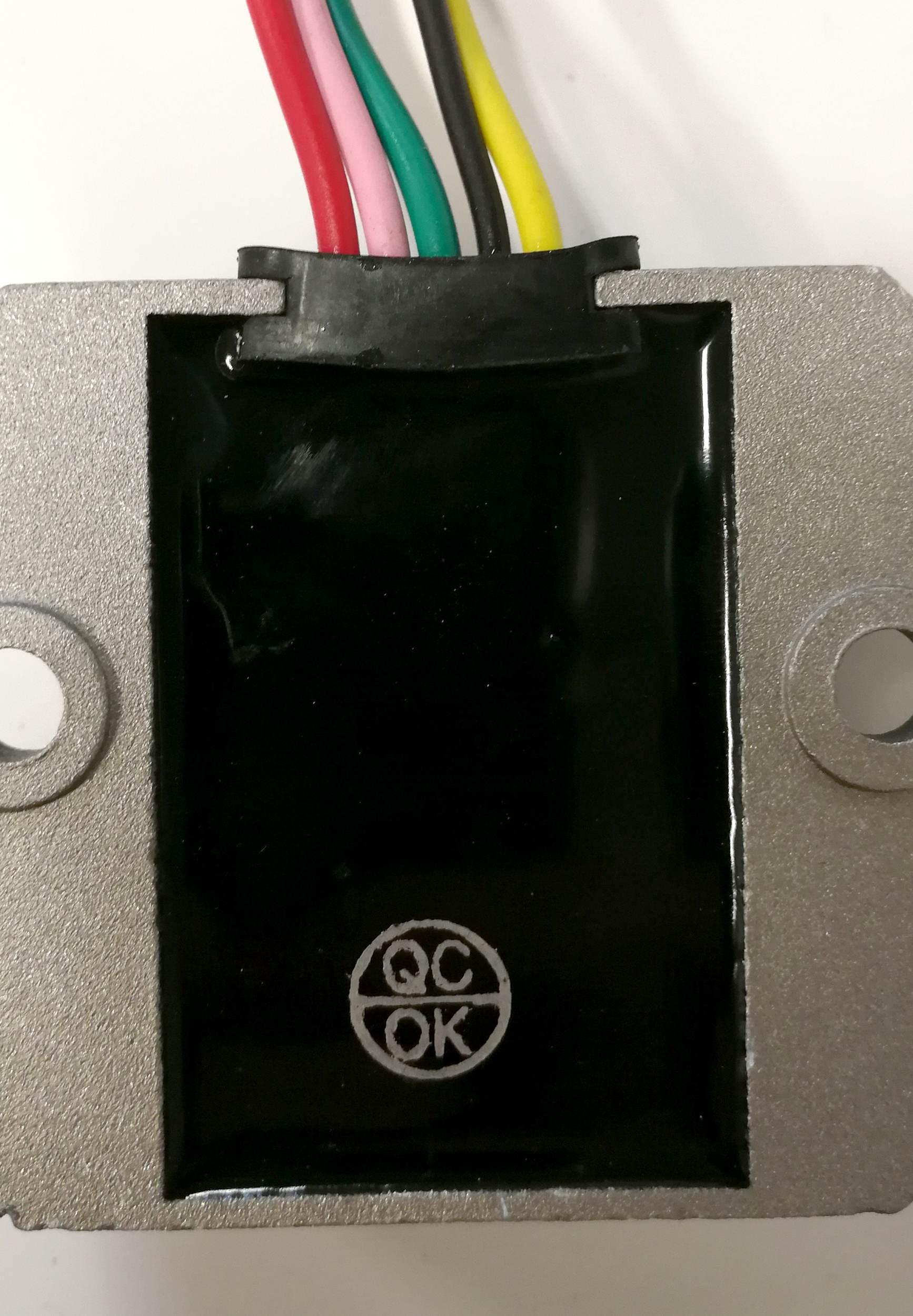 Regulator napiecia kymco 31600-lfc2-e11 - zdjęcie 3