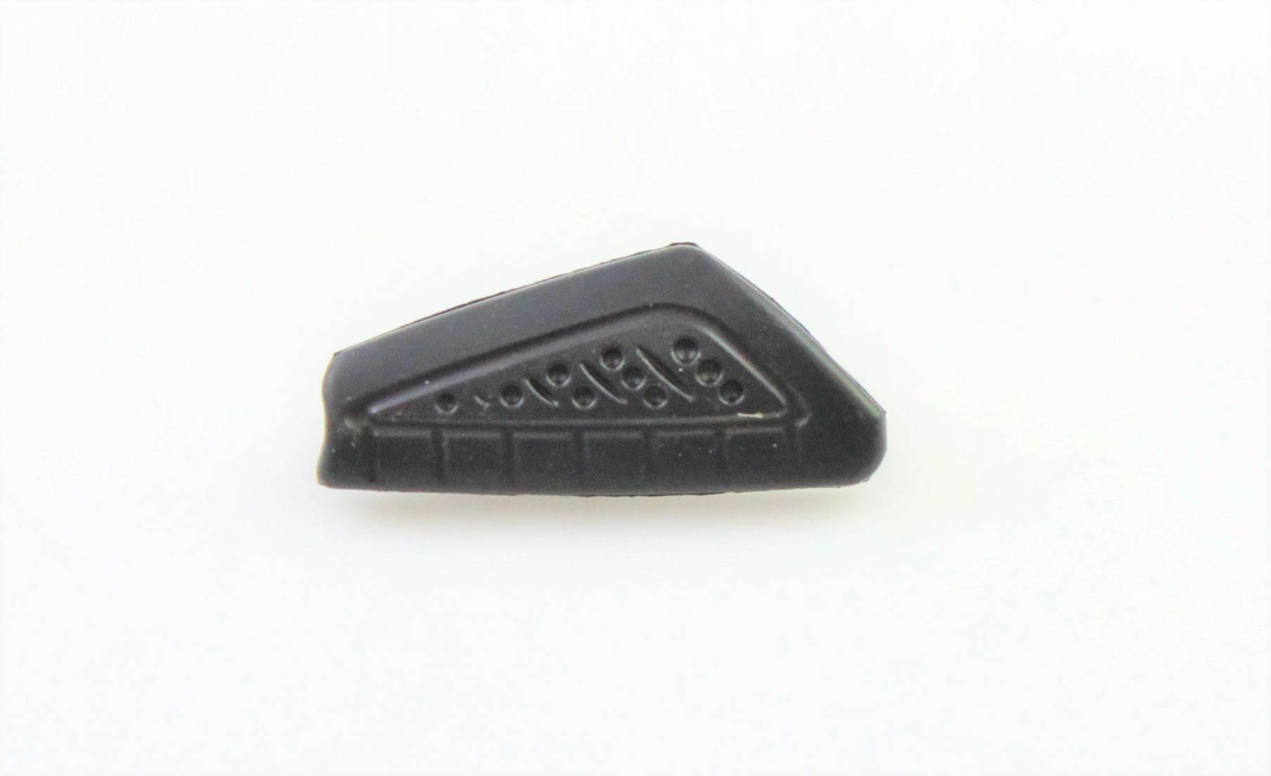 Guma podnóżka pasażera prawa benelli 08372S020000