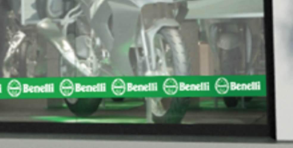 Okleina na witrynę wewnętrzna benelli logo 20x200 cm A000097485001