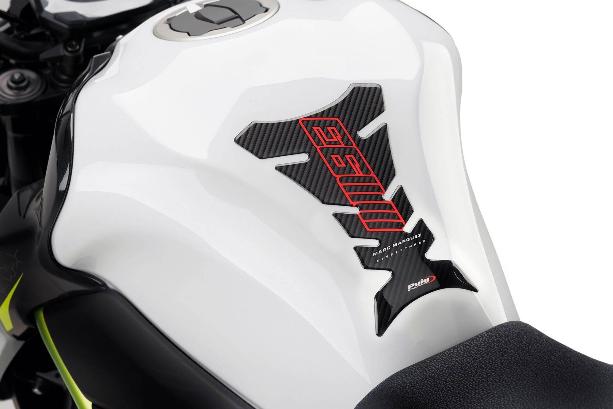 Uniwersalny Tankpad Mm93 Marc Marquez Carbon