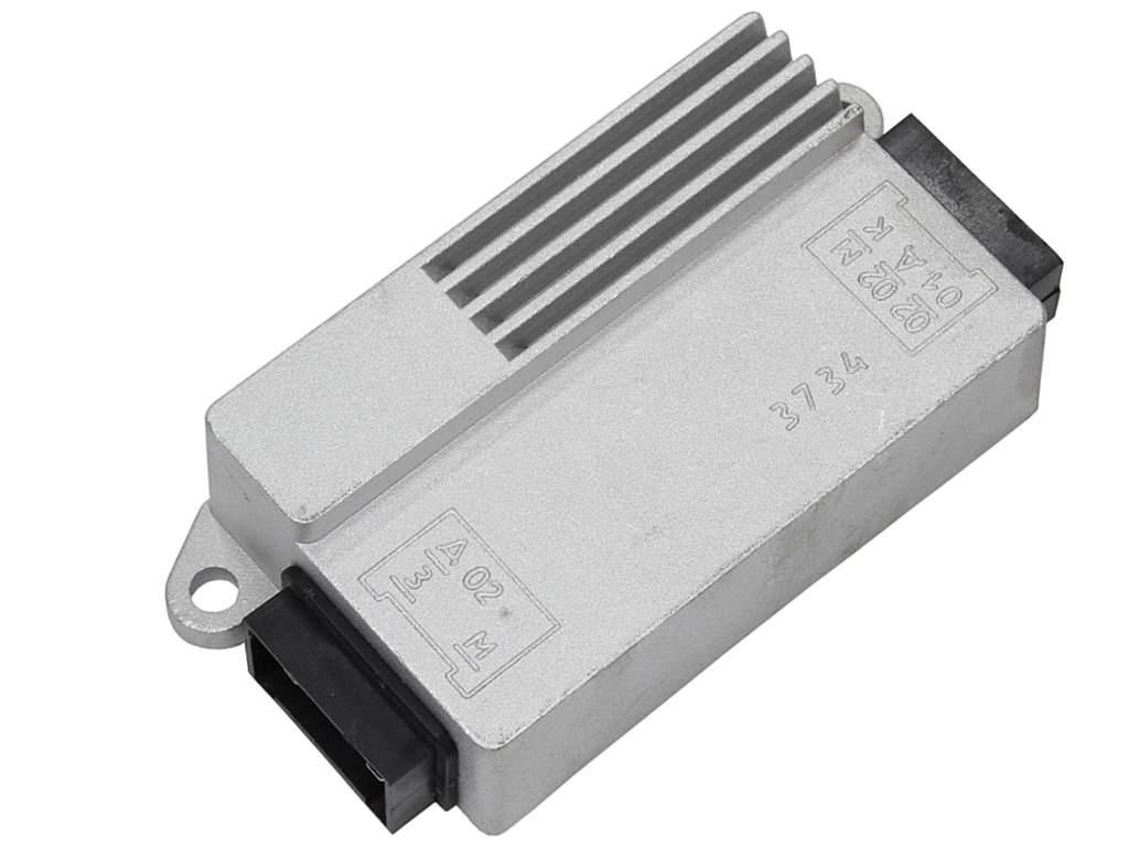 Regulator Napięcia Mińsk 12V 6 Pin - 4 Pin