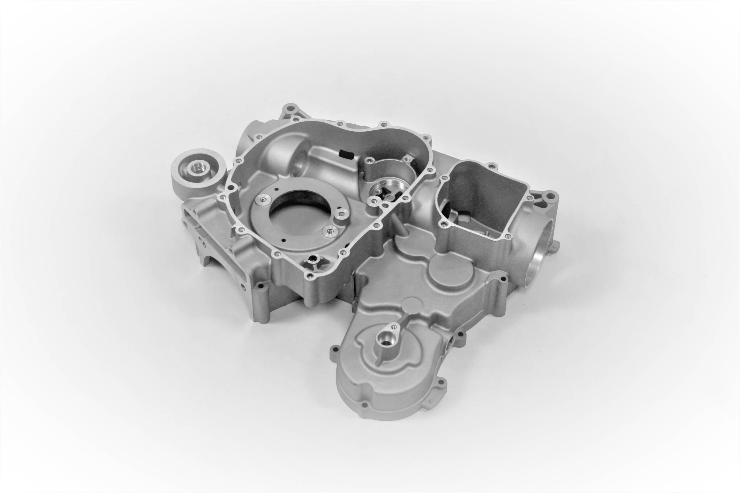 Kartery silnika kymco mxu 500/550 (lewy+prawy) 1110a-ldb5-e00