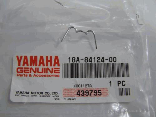 Sprężyna Mocująca Przednią Lampę Dt50 18a-84124 18