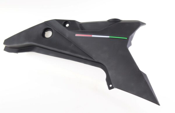Osłona Boczna Lewa Siedzeniem Benelli Tnt 125