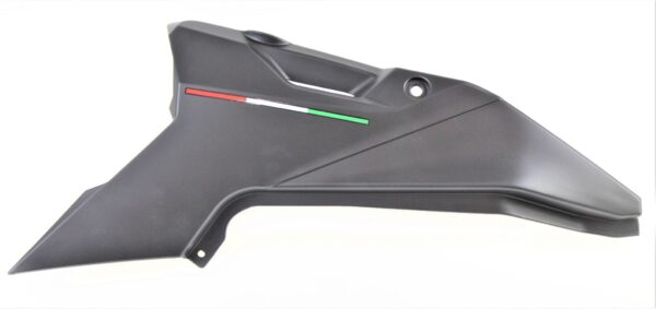 Osłona Boczna Prawa Siedzeniem Benelli Tnt 125