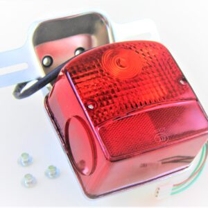 Lampa Tylna Kompletna Z Mocowaniem Suzuki Gn 125