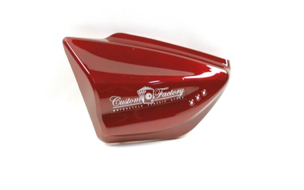 Obudowa boczna lewa czerwona classic 125
