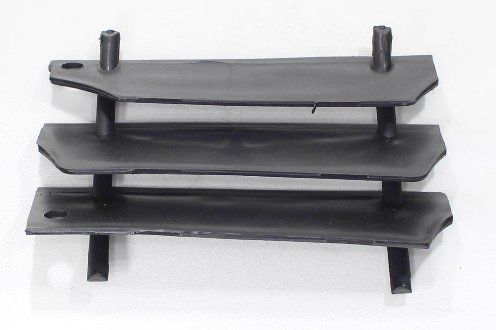 Wlot powietrza przed zbiornika benzer bolt y50