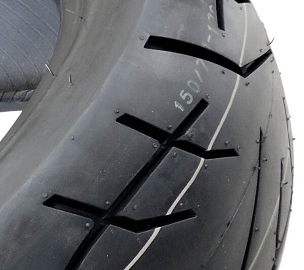 Opona 150/70-17 tył blade r - obrazek 2